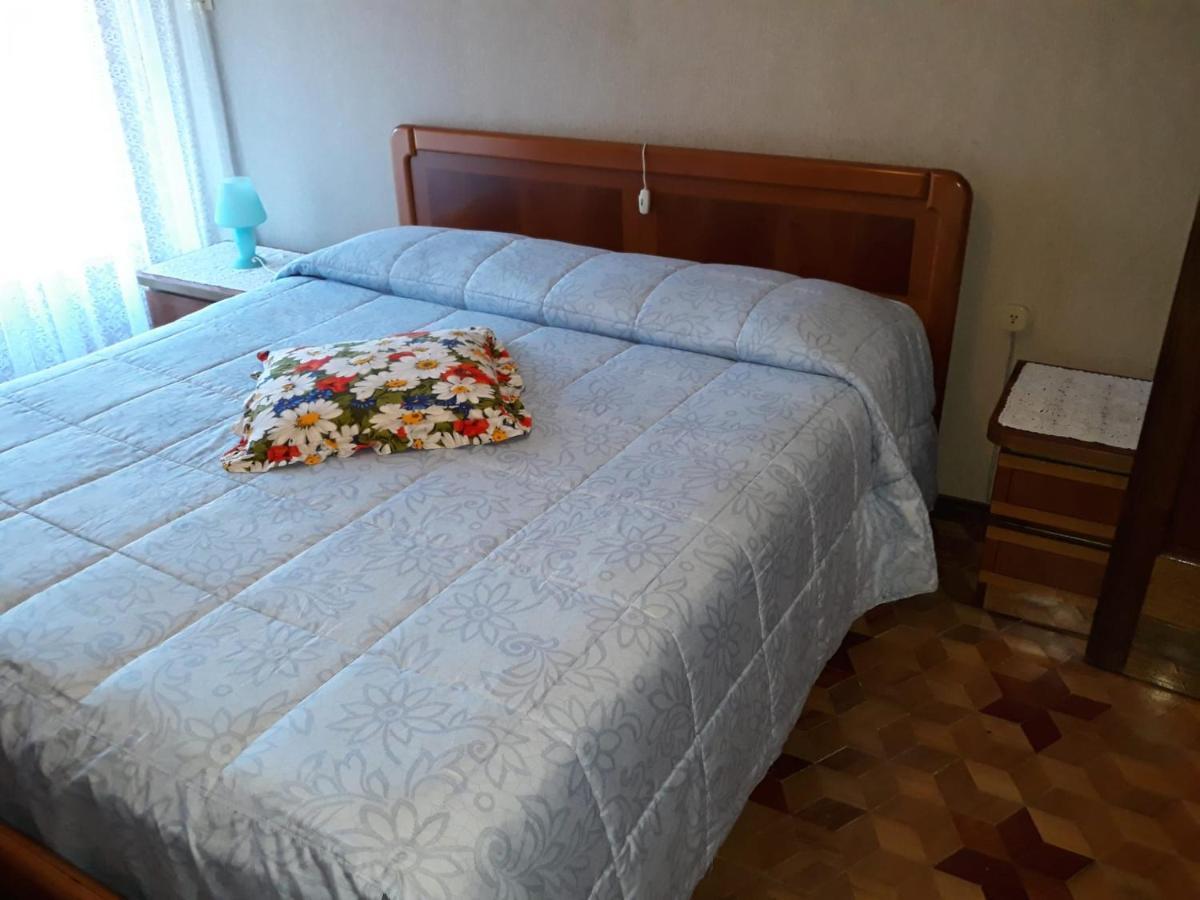 Appartamento Con Parcheggio Pubblico Sotto Casa Сент-Винсент Экстерьер фото