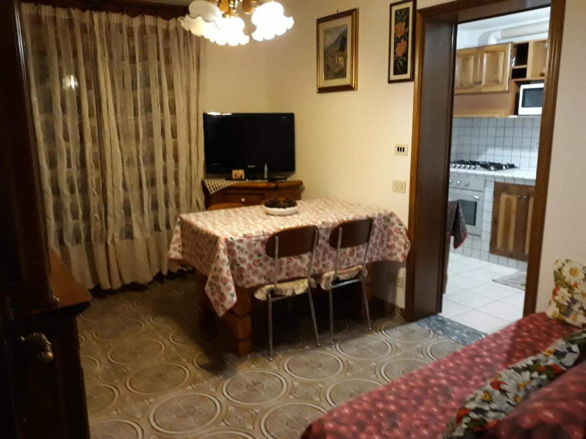 Appartamento Con Parcheggio Pubblico Sotto Casa Сент-Винсент Экстерьер фото